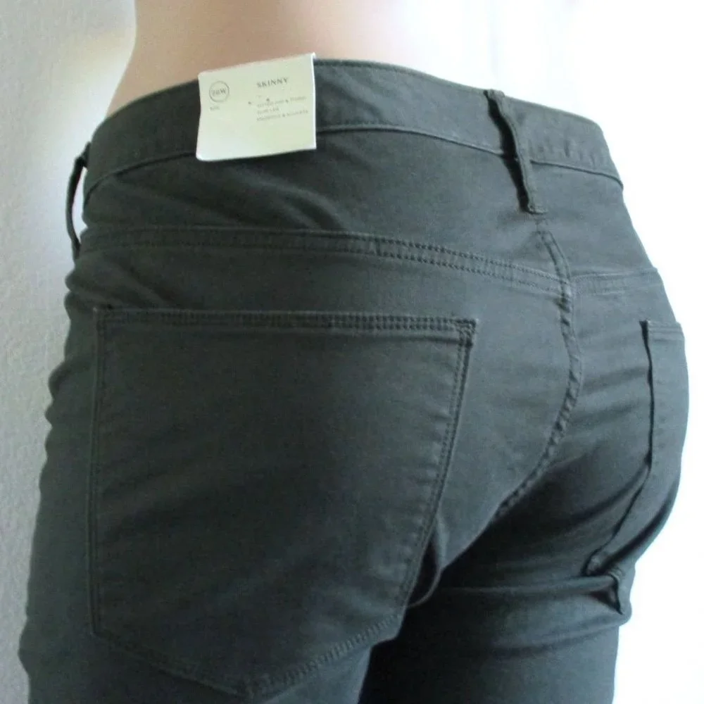 Universal Thread Utility Skinny Jeans Women's Plus Size 26W NWT - Picture 1 of 7